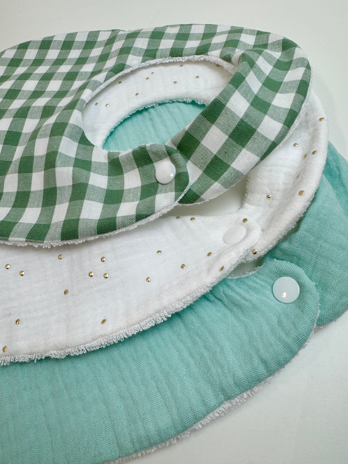 Bavoir Trio vichy vert blanc et écru pois or
