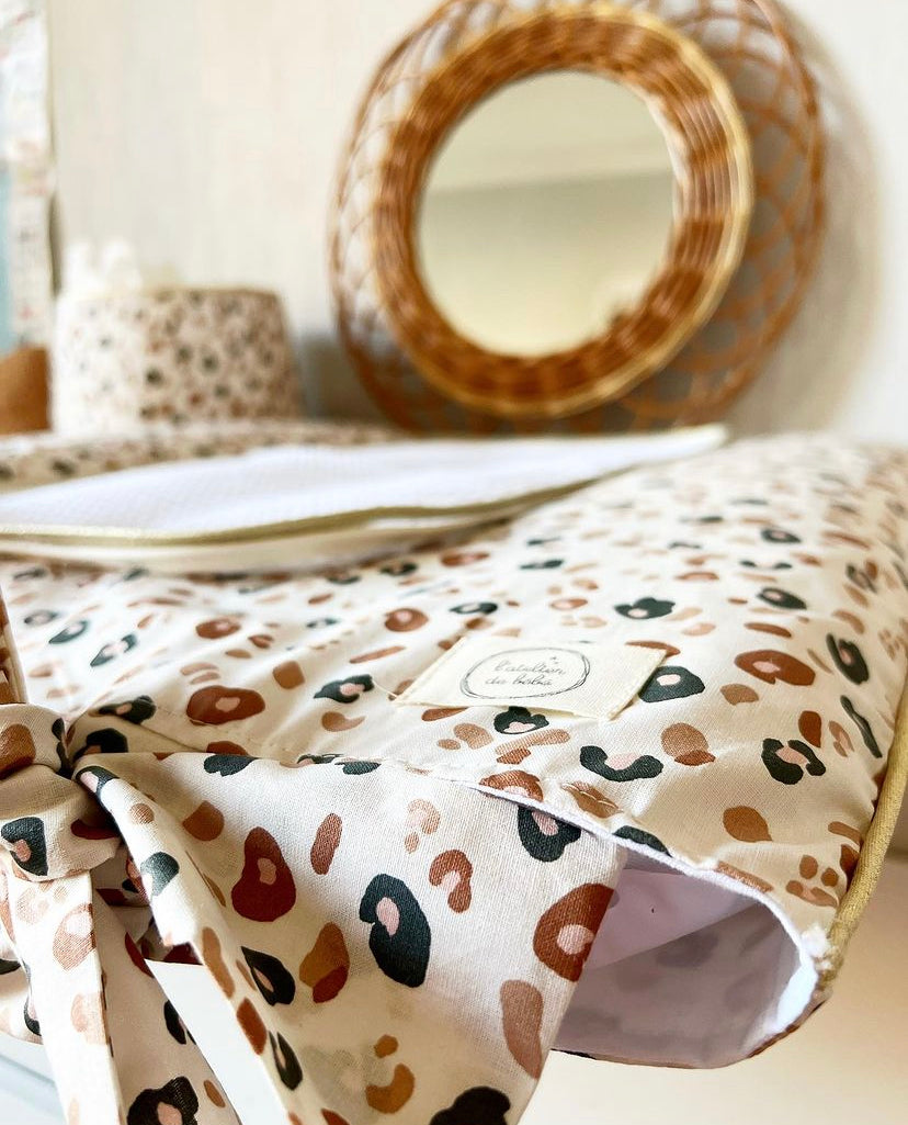 Housse de matelas a langer leopard