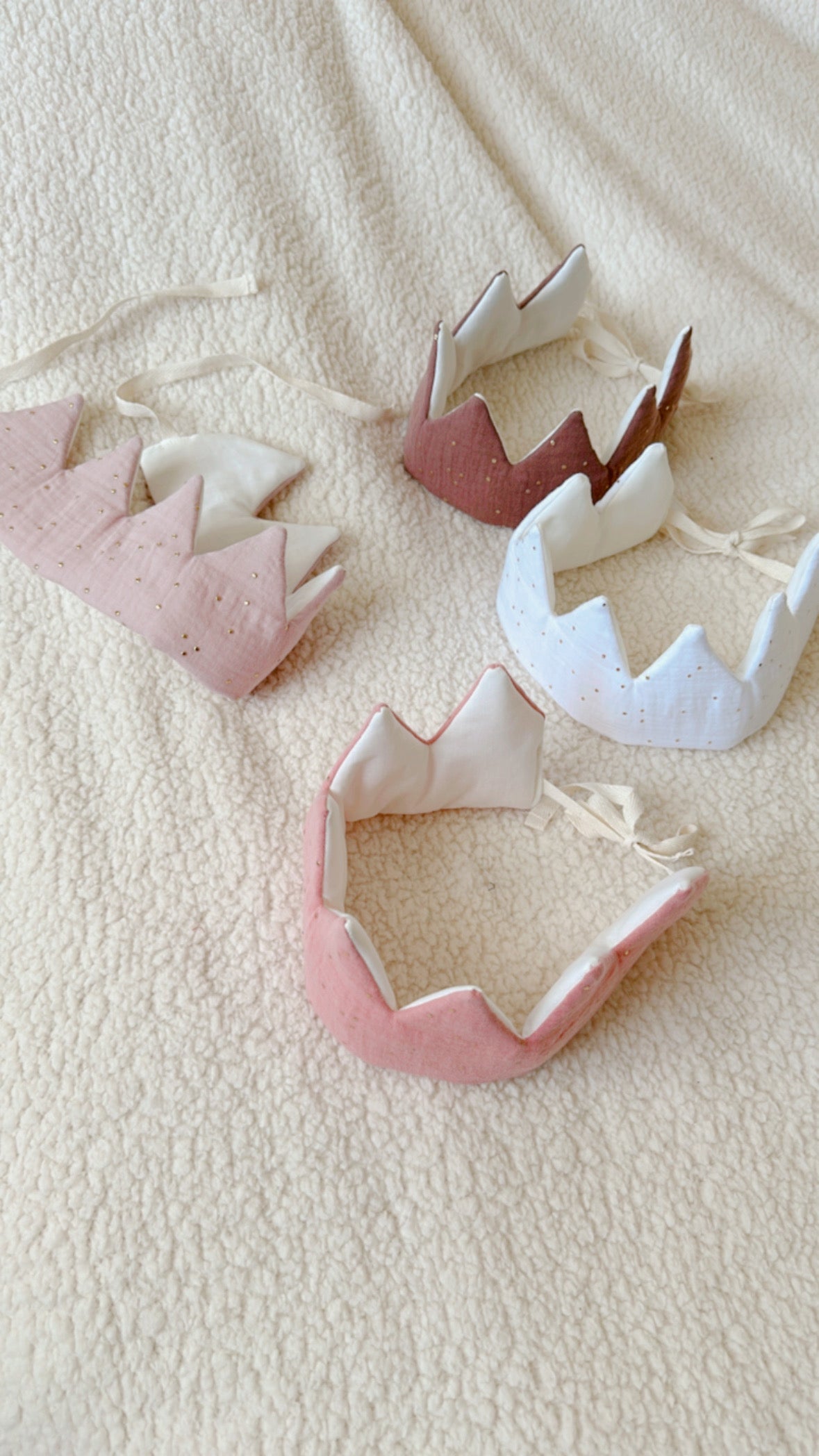 Couronne en tissu ajustable