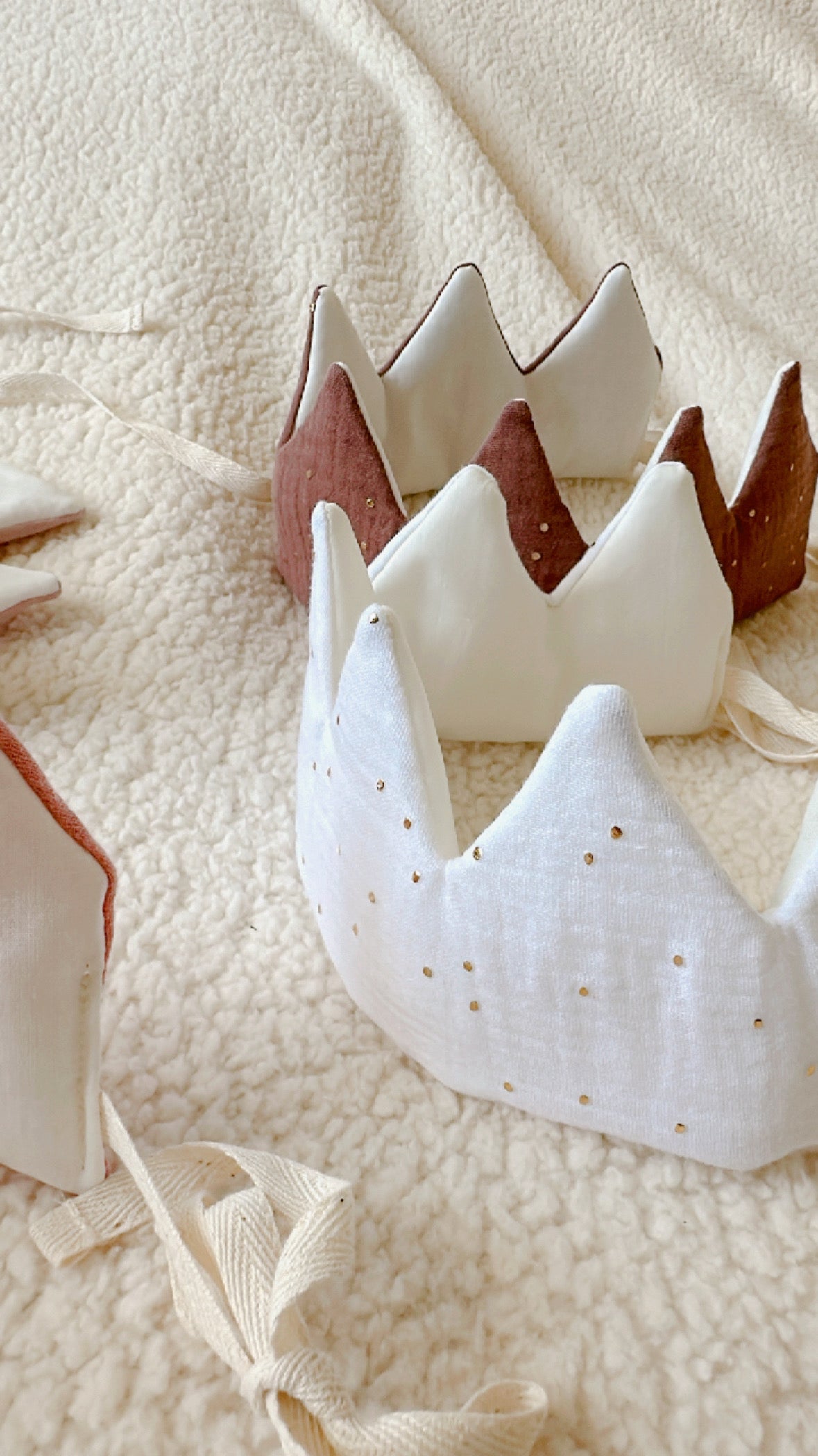 Couronne en tissu ajustable