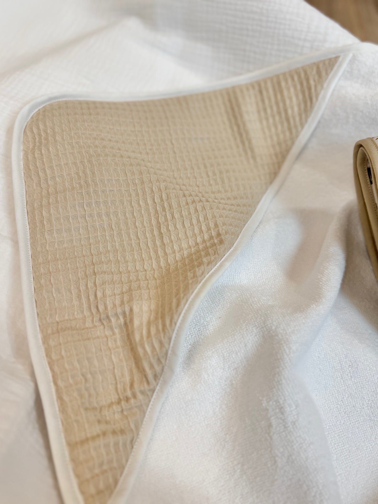 Cape de bain beige nid d'abeille