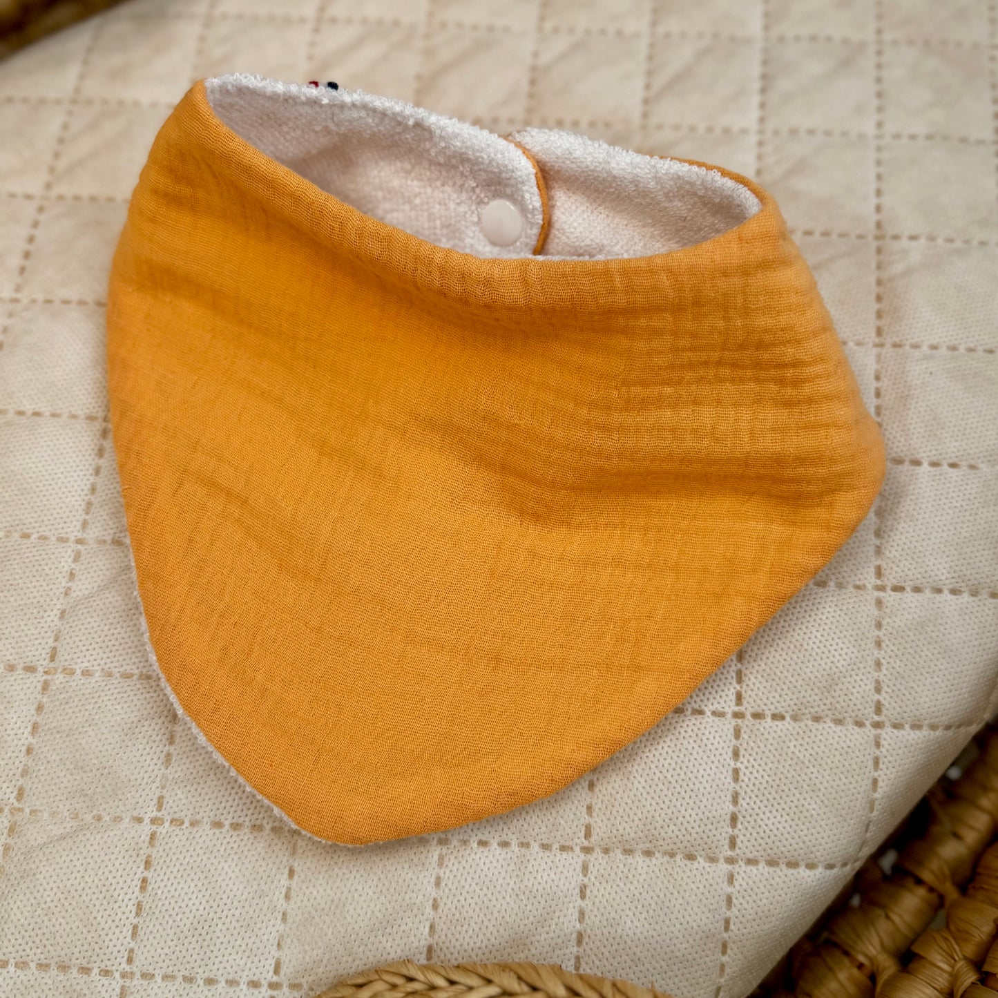 Bavoir bandana bébé en gaze de coton – Melon la couleur de l'été
