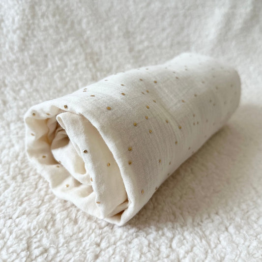 drap housse gaze de coton ecru pois or pour bébé