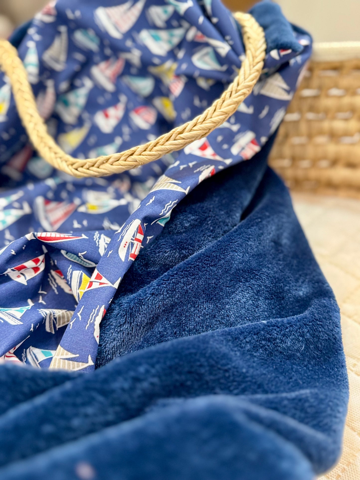 Couverture hiver marseillaise -voilier Pointe rouge -collection marseillaise