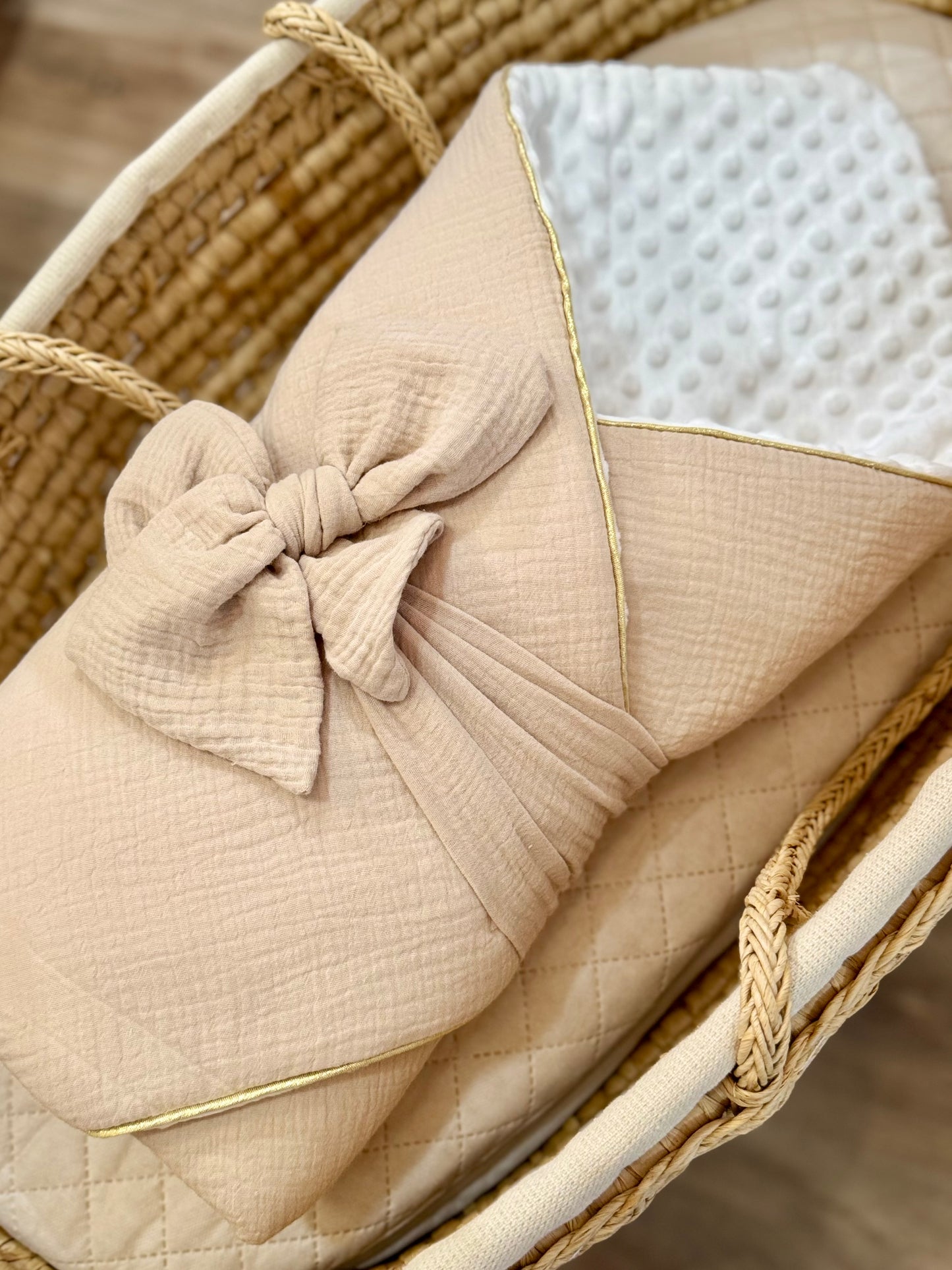 Nid d'ange beige  - 1ere couverture de naissance personnalisable