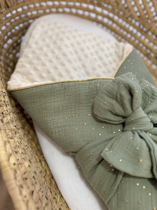 Nid d'ange vert olive or - 1ere couverture de naissance