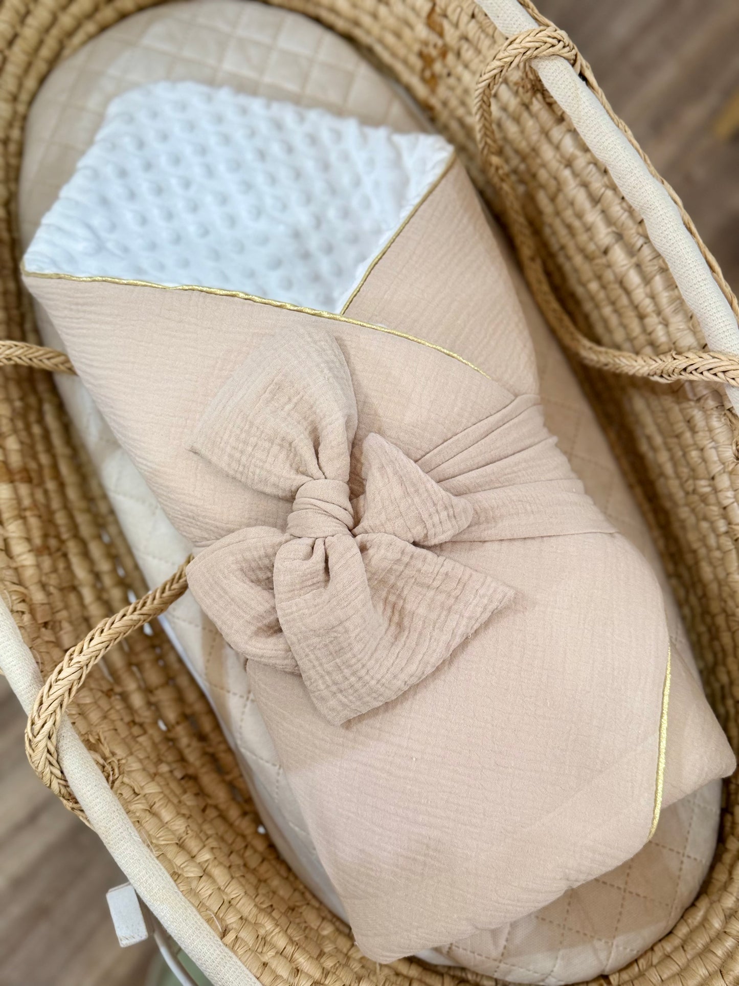 Nid d'ange beige  - 1ere couverture de naissance personnalisable