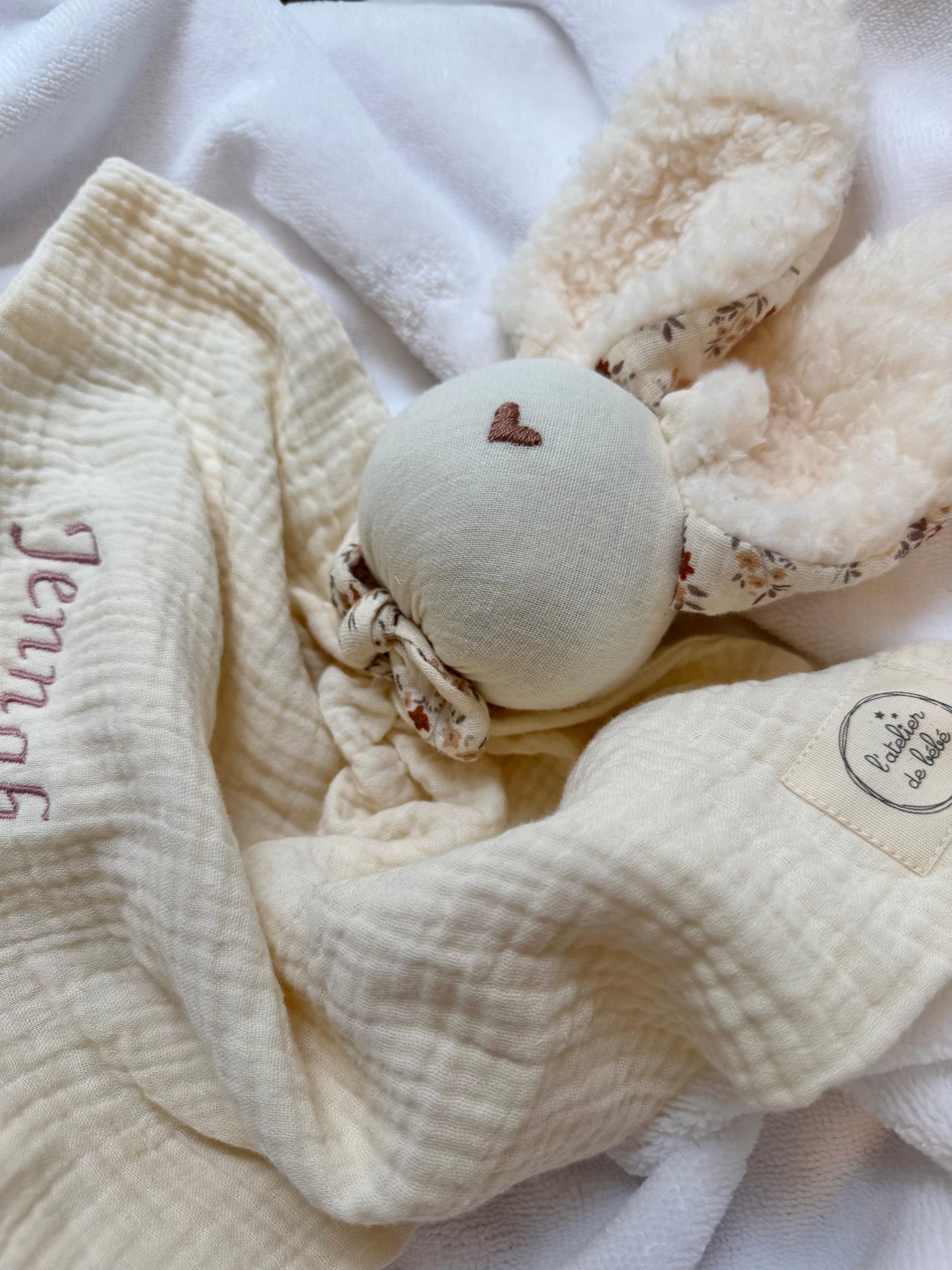Doudou Lapin écru Aimée -Personnalisable