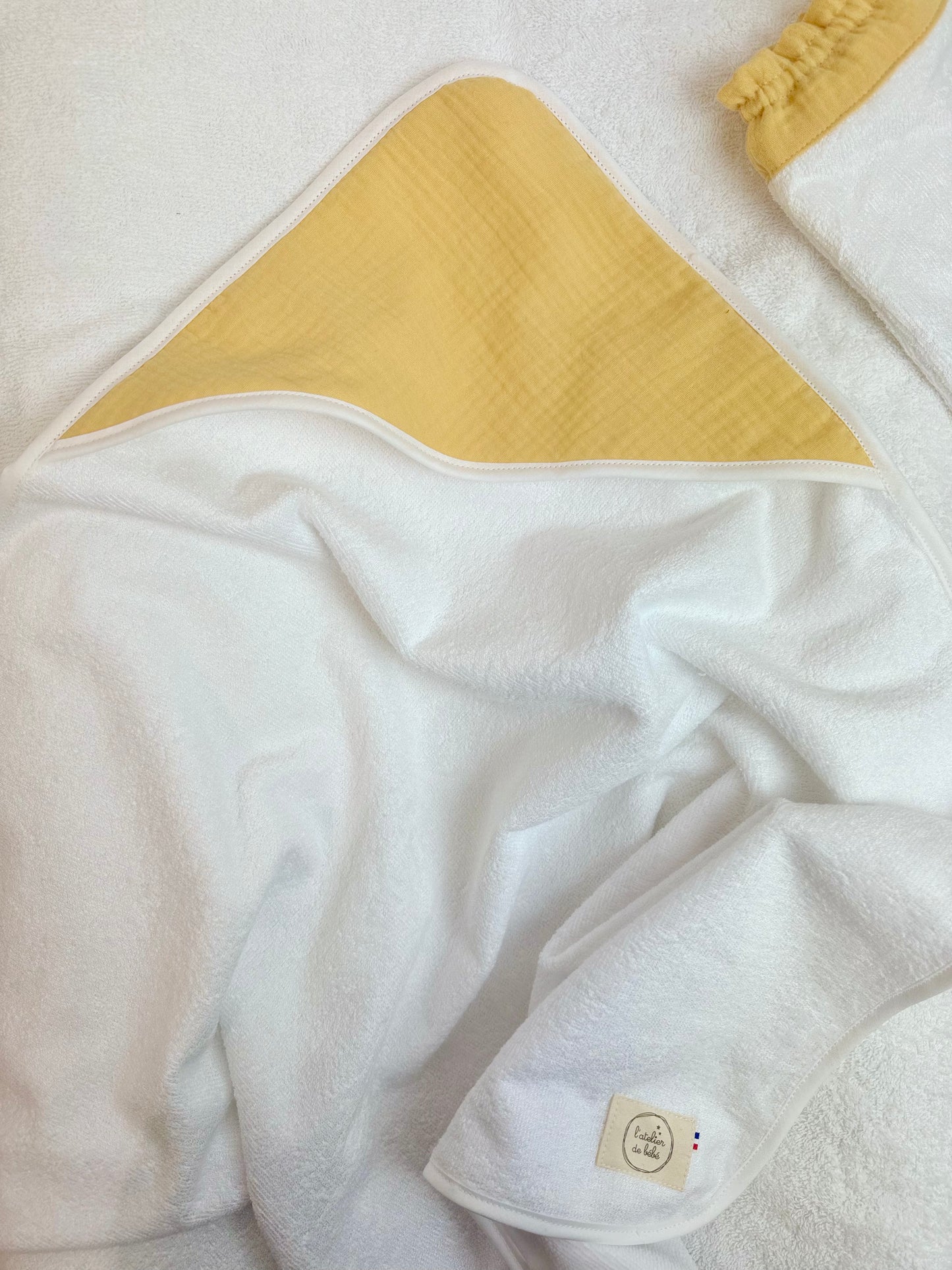 Cape de bain bébé jaune citron