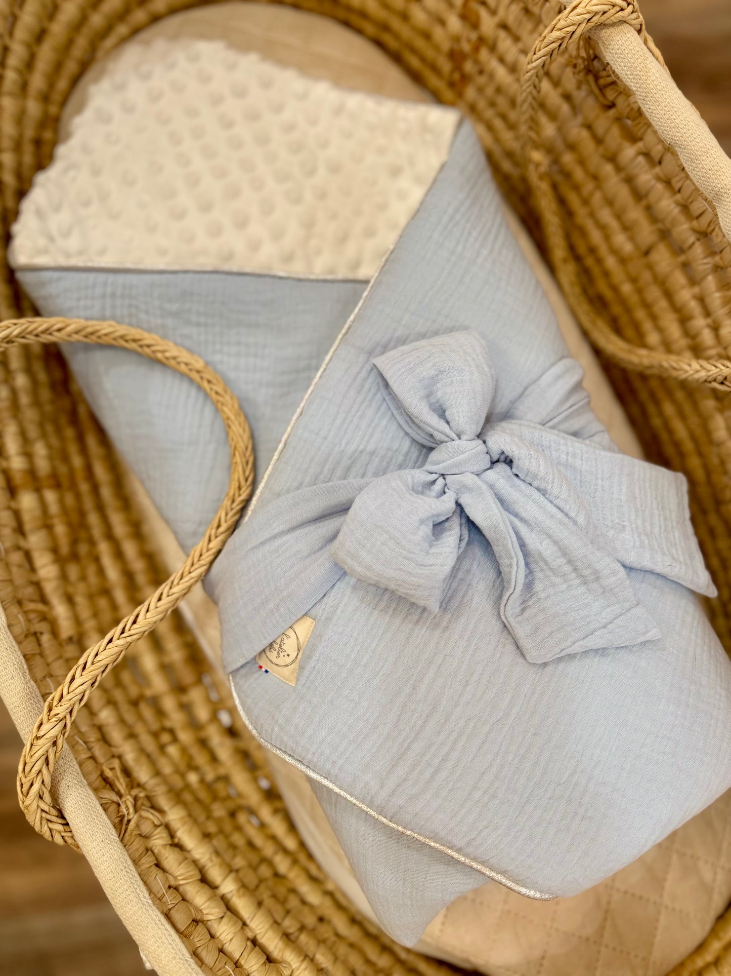 Ensemble bleu glacier et beige   - 1ere couverture de naissance personnalisable+ doudou + coussin