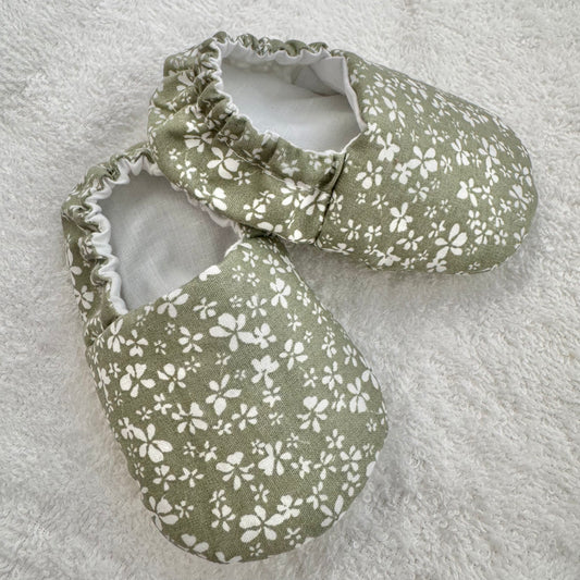 chaussons bébé vert tilleul