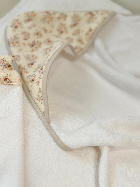 Cape de bain bébé fleuri Aimée