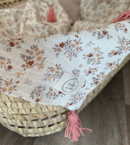 couverture legere d'été a pompons