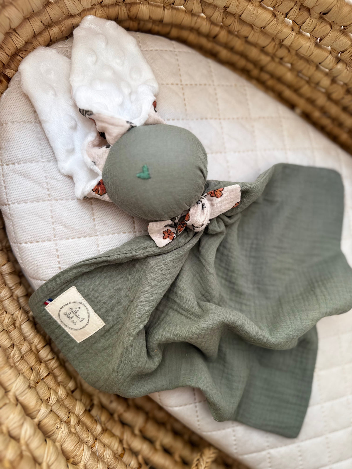 Doudou Lapin Nora vert sauge -Personnalisable