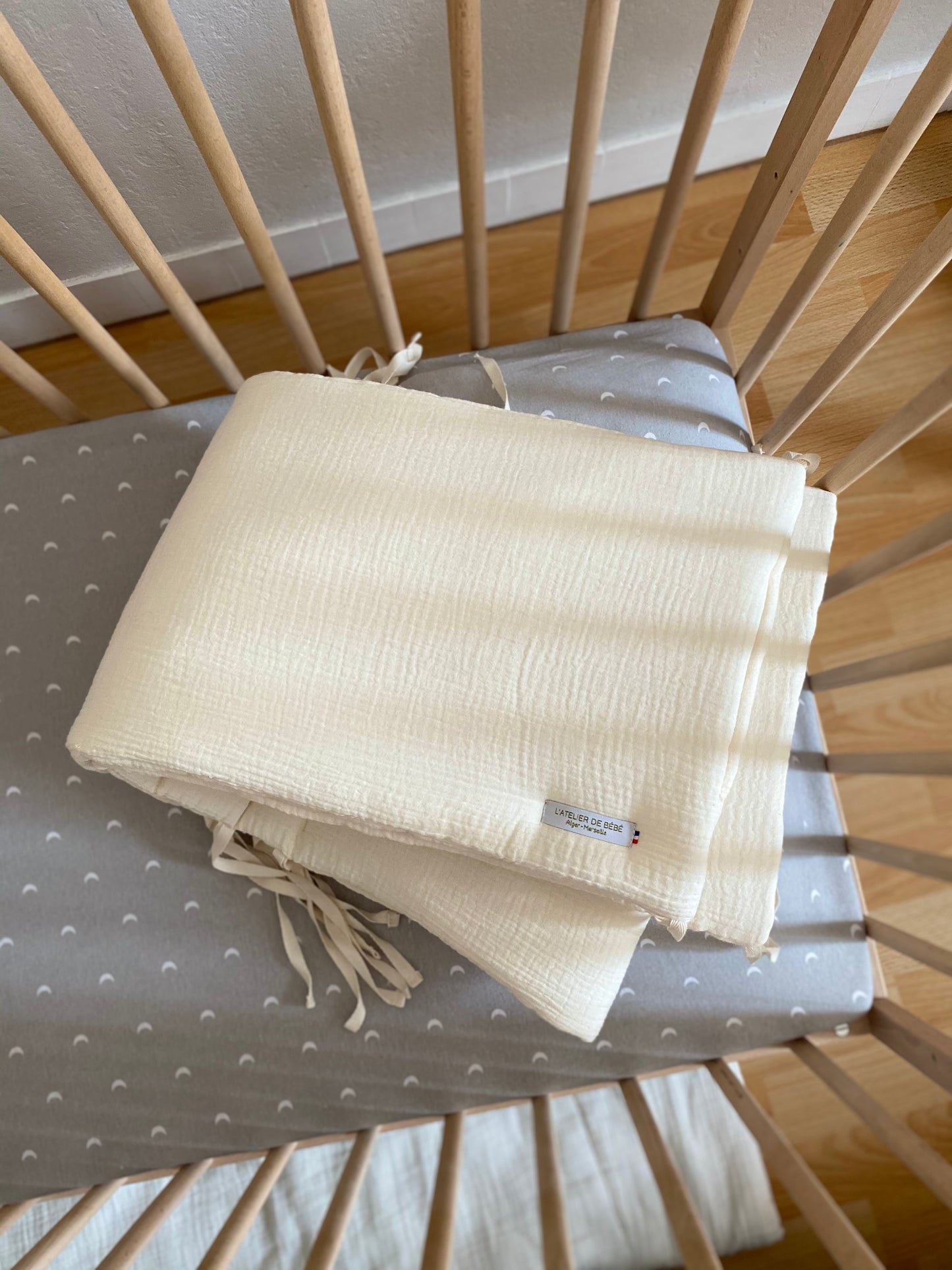 tour de lit ajustable lit bebe standard ou evolutif